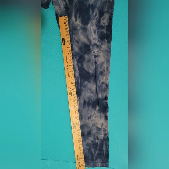 Lululemon Align Pant Size 6 Diamond Dye Lunar Rock True Navy 28" - Picture 5 of 6